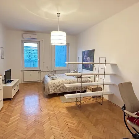 アパート Central Residence *