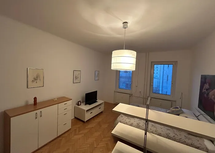 Central Residence 公寓